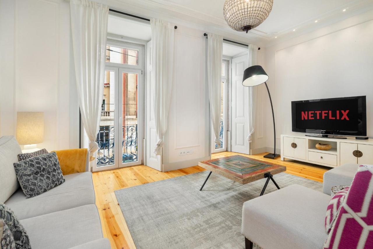 Whome Luxury Stay In Prime Location W/ Ac, Lift & Private Patio Lisbon Exterior photo