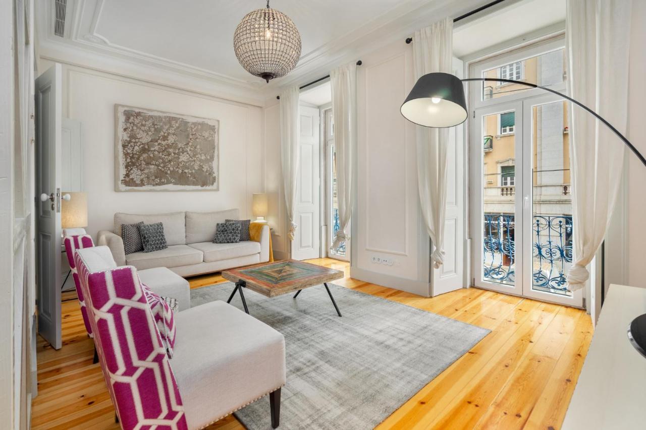 Whome Luxury Stay In Prime Location W/ Ac, Lift & Private Patio Lisbon Exterior photo