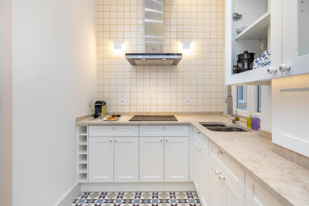 Whome Luxury Stay In Prime Location W/ Ac, Lift & Private Patio Lisbon Exterior photo