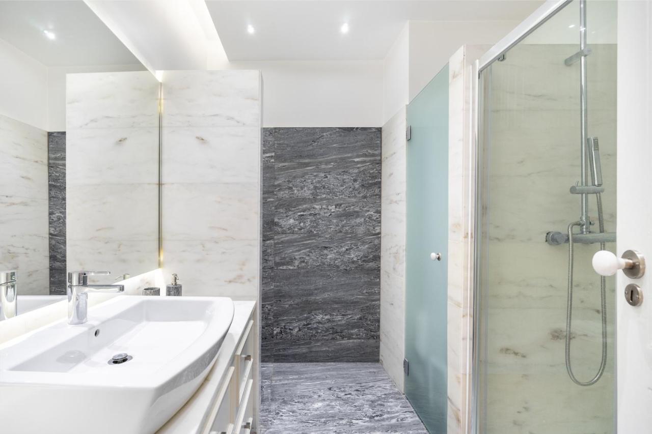Whome Luxury Stay In Prime Location W/ Ac, Lift & Private Patio Lisbon Exterior photo